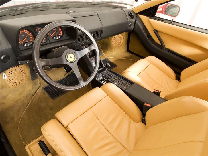 Ferrari testarossa interior